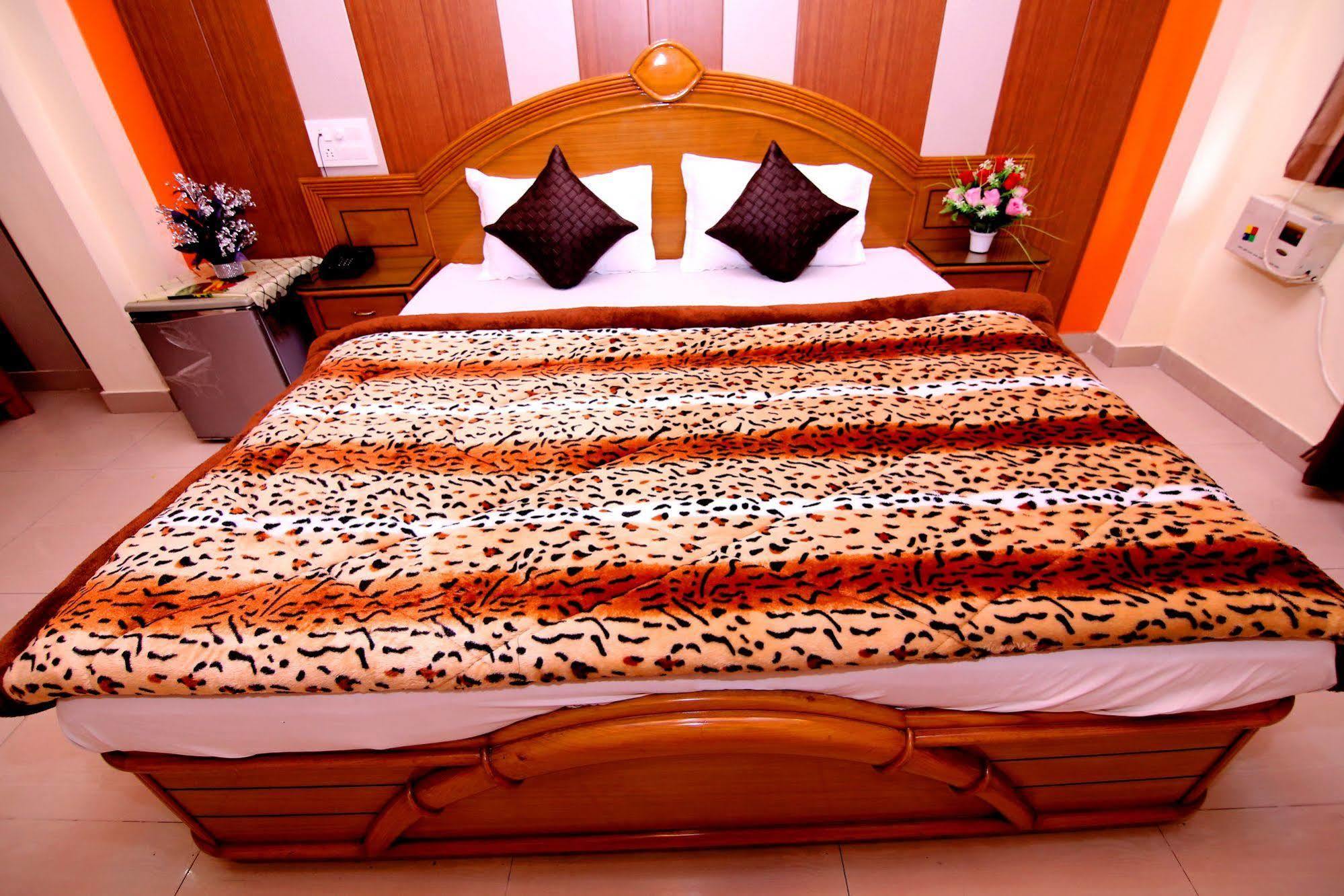 Hotel Sunshine Haridwar Exterior photo